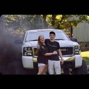 Meet your Posher, Dakota